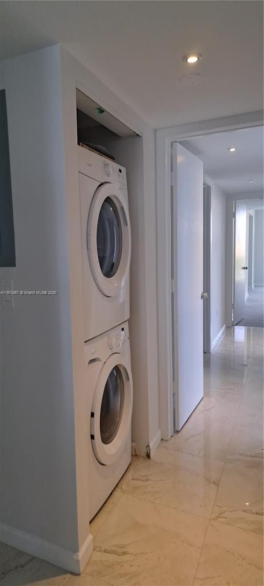 GOLDEN ISLES SEC C · #401 in Hallandale Beach - Photo 38