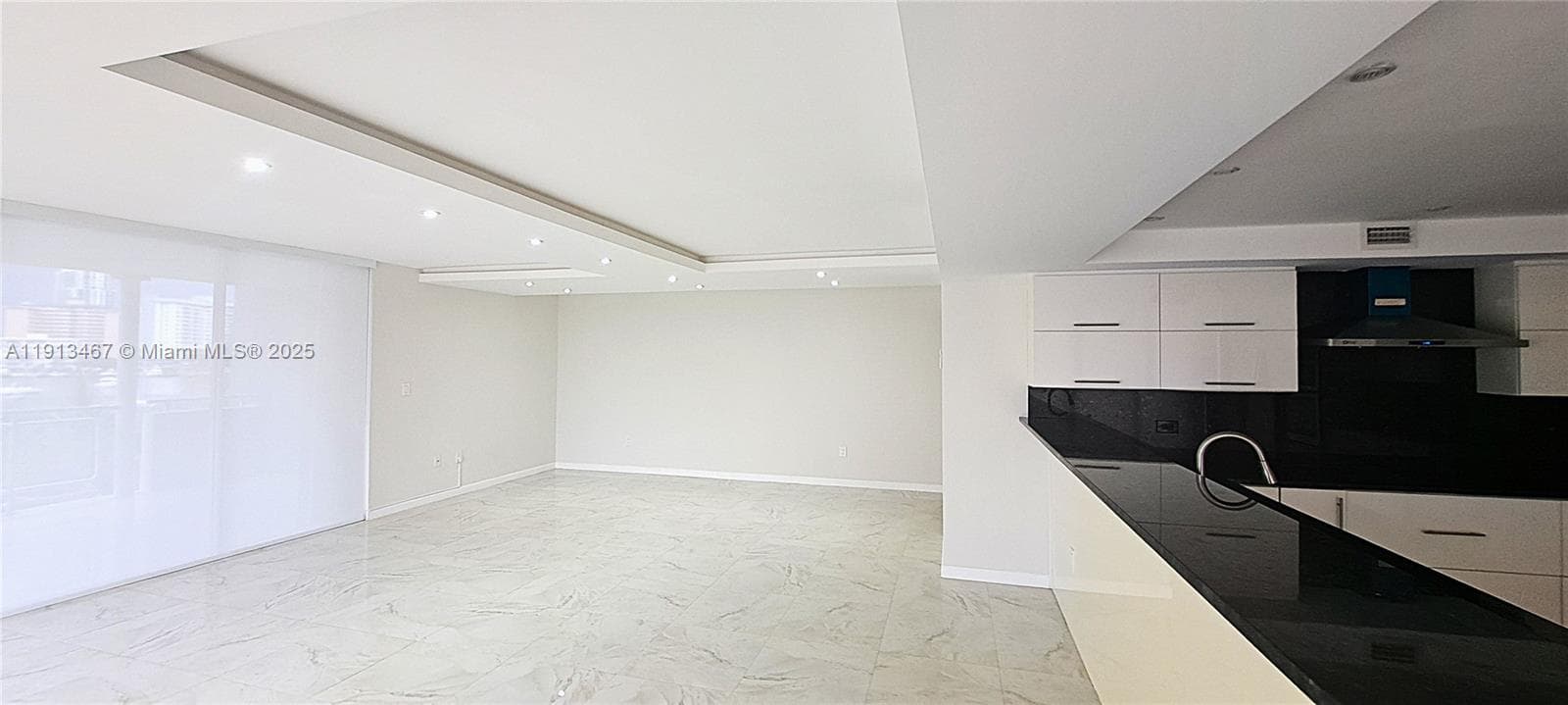 GOLDEN ISLES SEC C · #401 in Hallandale Beach - Photo 4