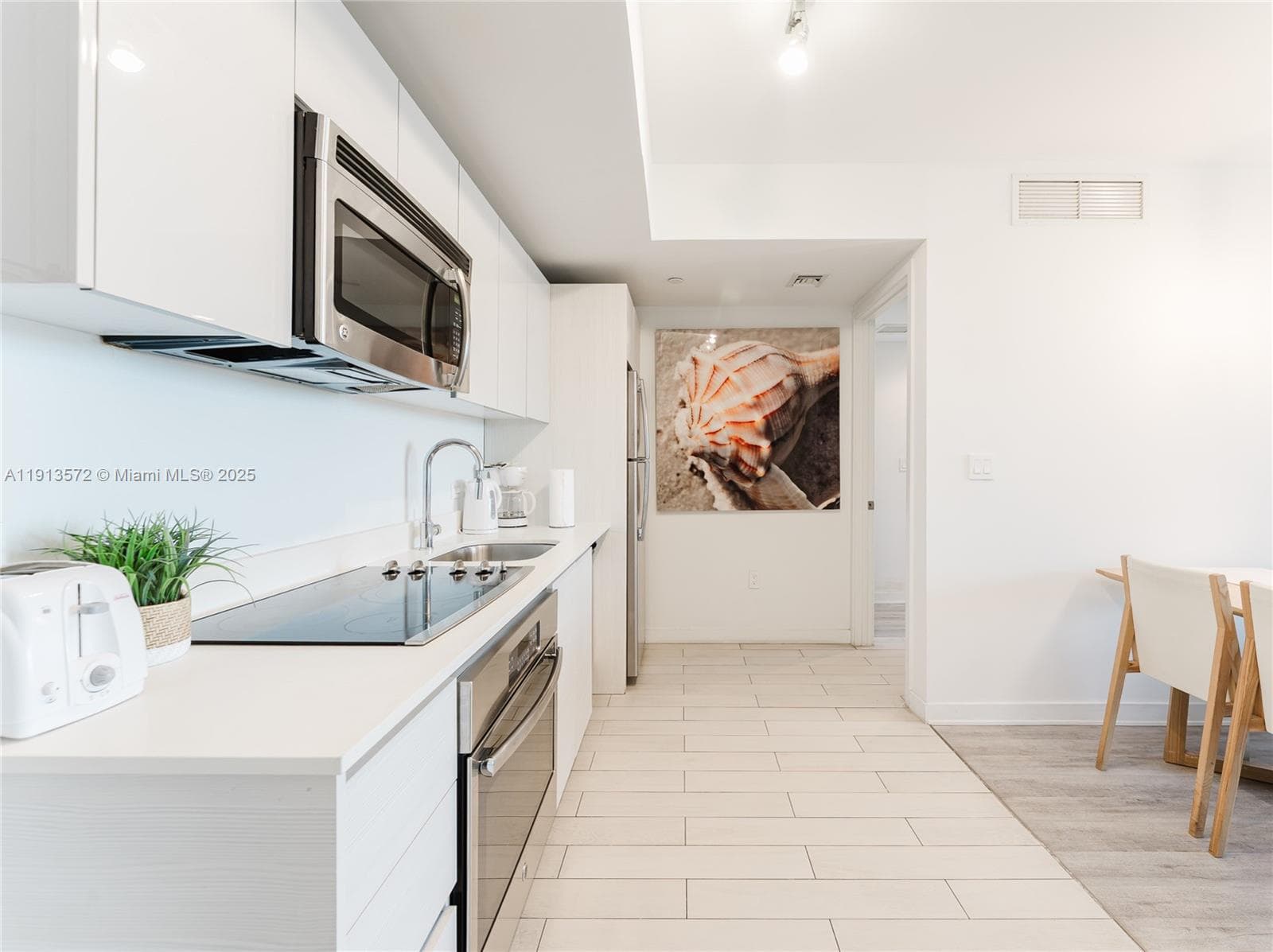 BEACHWALK · #R1206 in Hallandale Beach - Photo 27