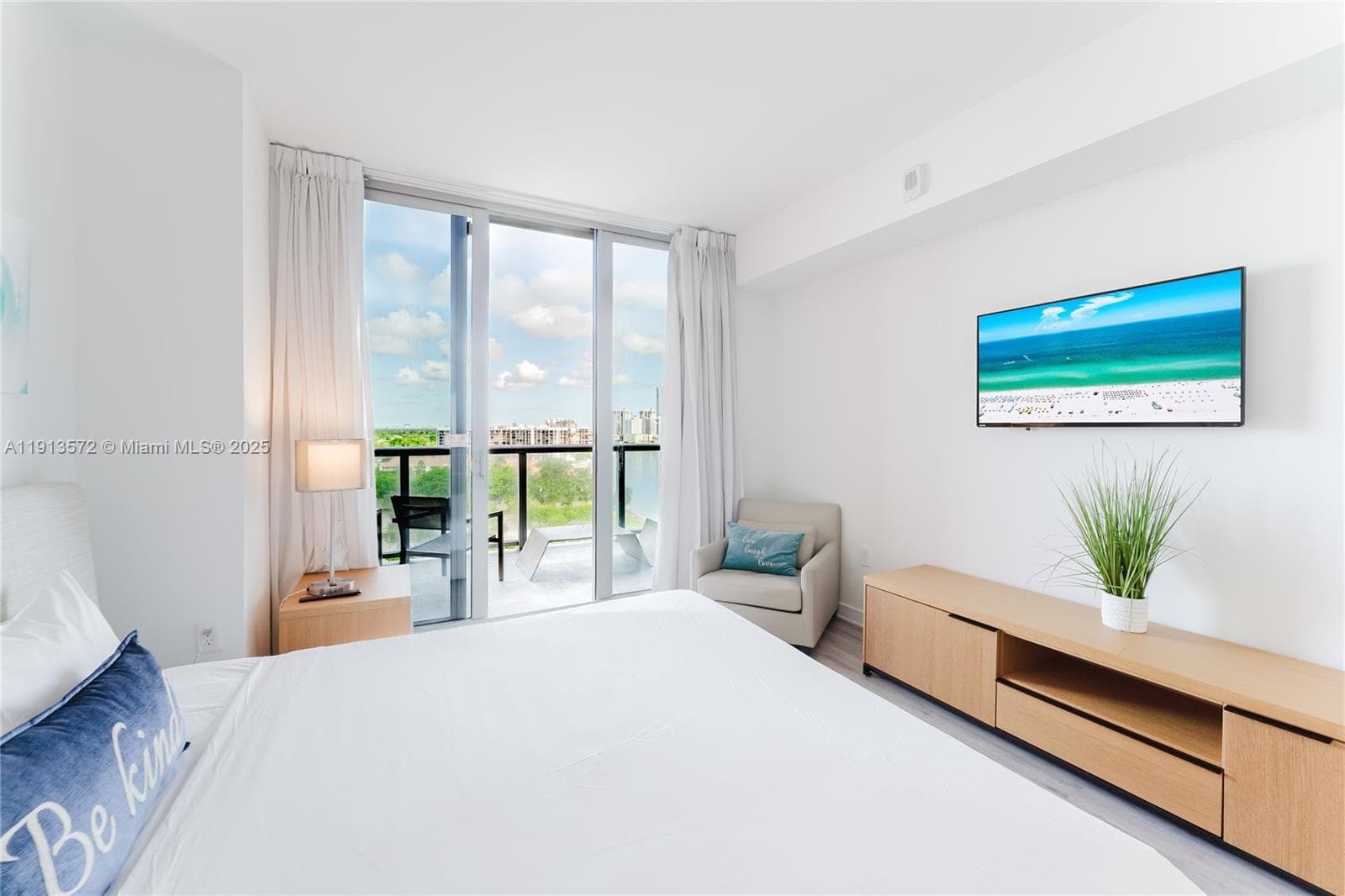 BEACHWALK · #R1206 in Hallandale Beach - Photo 5