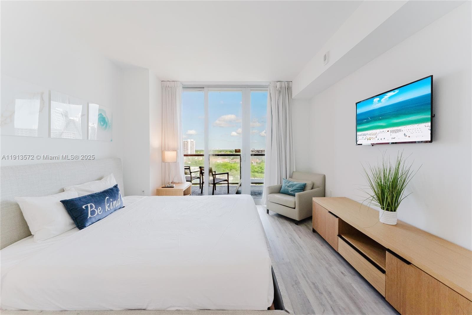 BEACHWALK · #R1206 in Hallandale Beach - Photo 4