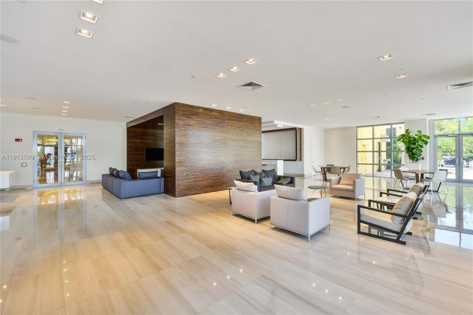 THE WAVERLY AT SOUTH BEACH · #1603 in Miami Beach - Photo 16