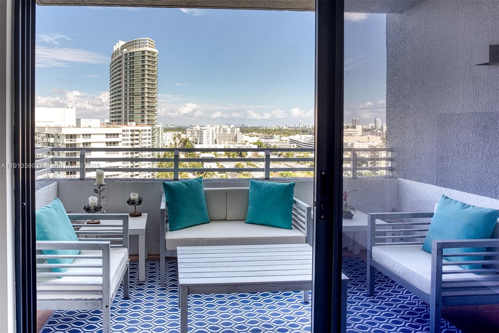 THE WAVERLY AT SOUTH BEACH · #1603 in Miami Beach - Photo 3
