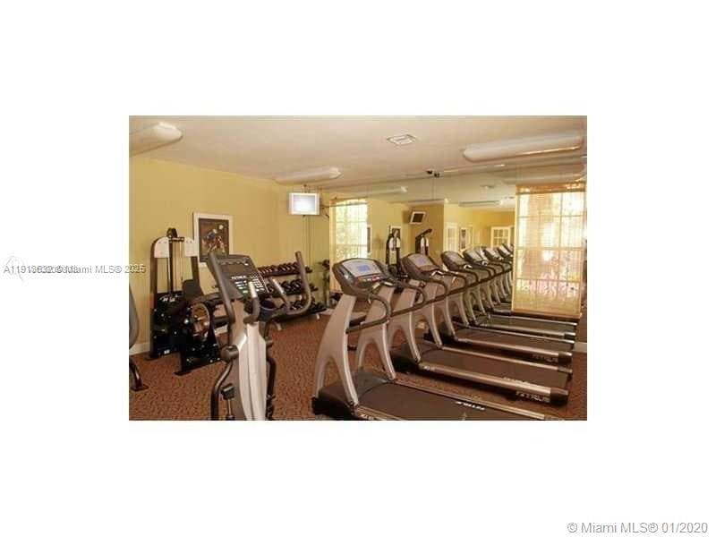 ROYAL POINCIANA CONDO · #1310 in Pompano Beach - Photo 12