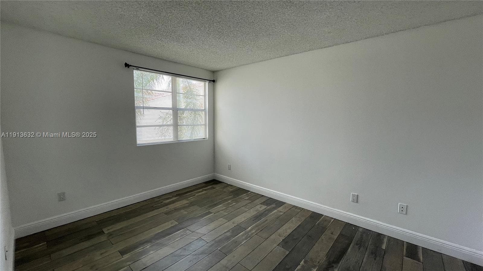 ROYAL POINCIANA CONDO · #1310 in Pompano Beach - Photo 26