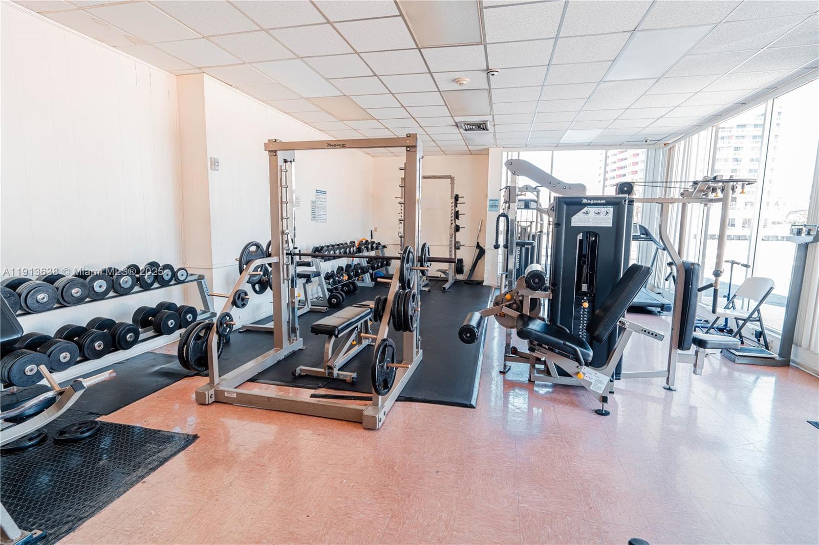 IMPERIAL TOWERS · #918 in Hallandale Beach - Photo 33