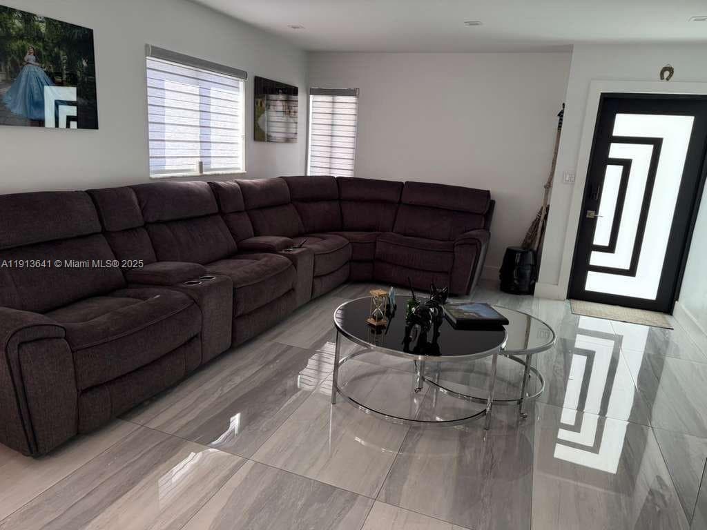 717 Tamiami Canal Rd photo 12