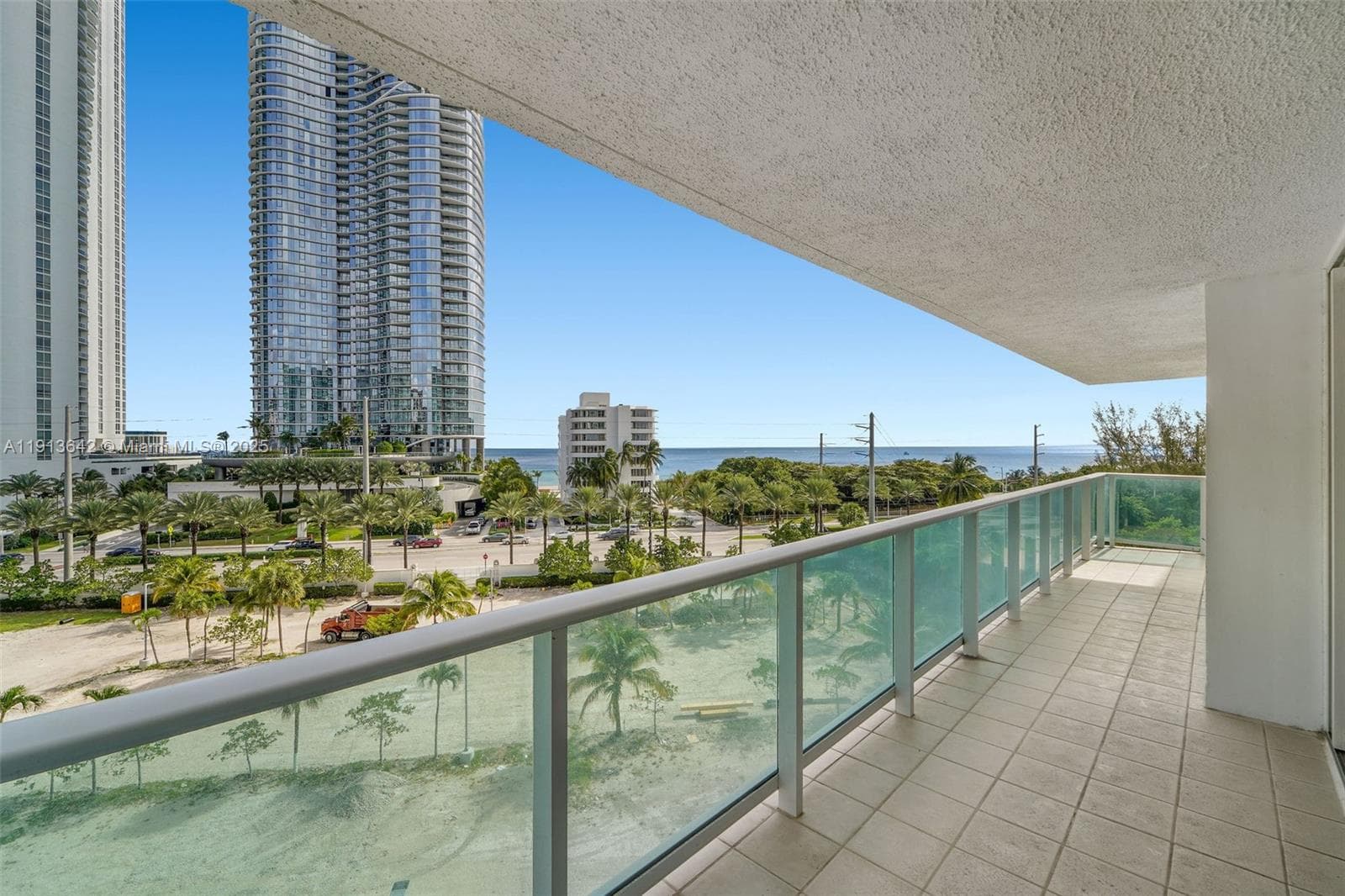 Arlen House · #615 in Sunny Isles Beach - Photo 5