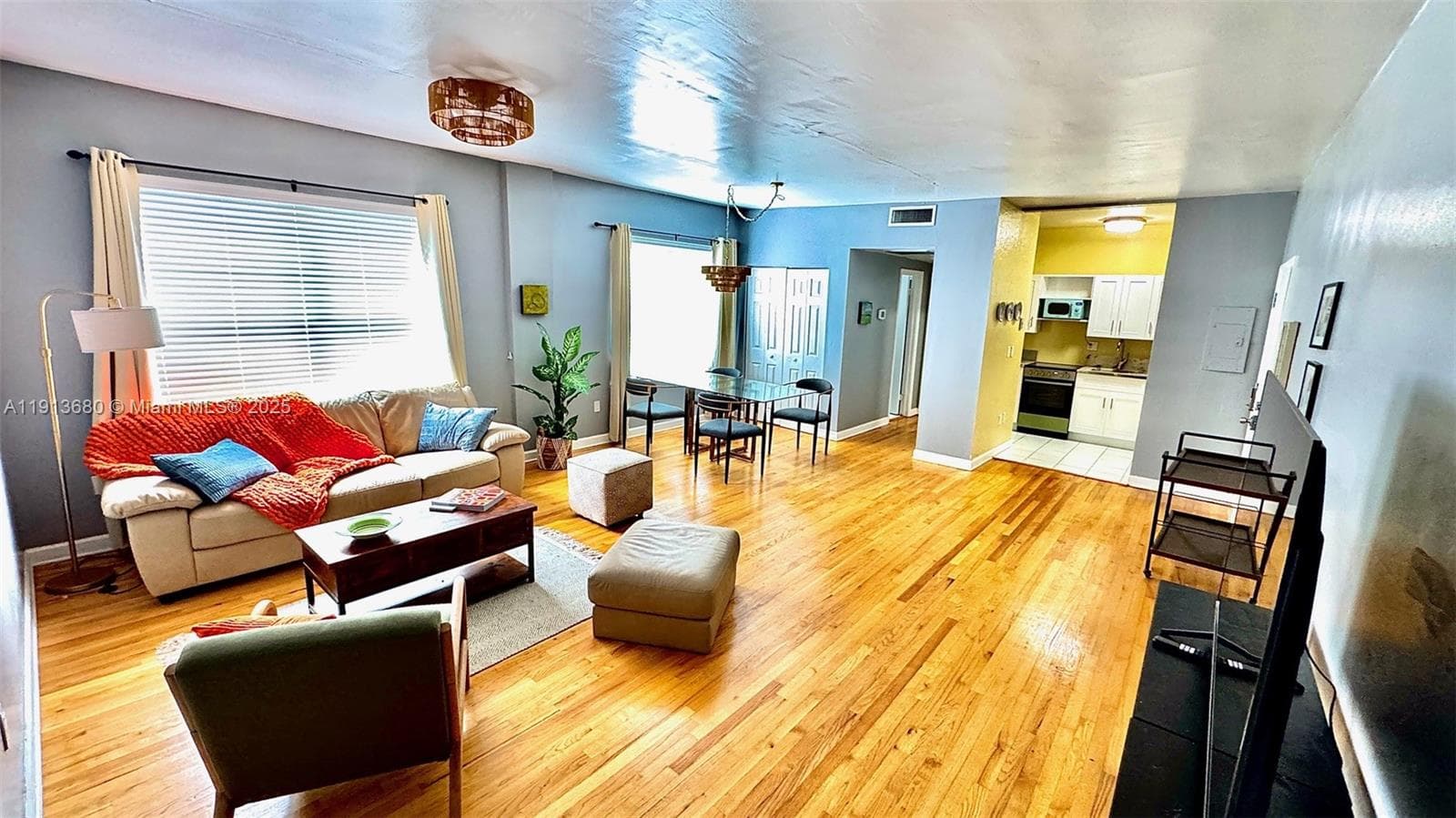THE FENIMORE CONDO · #302 in Miami Beach - Photo 9