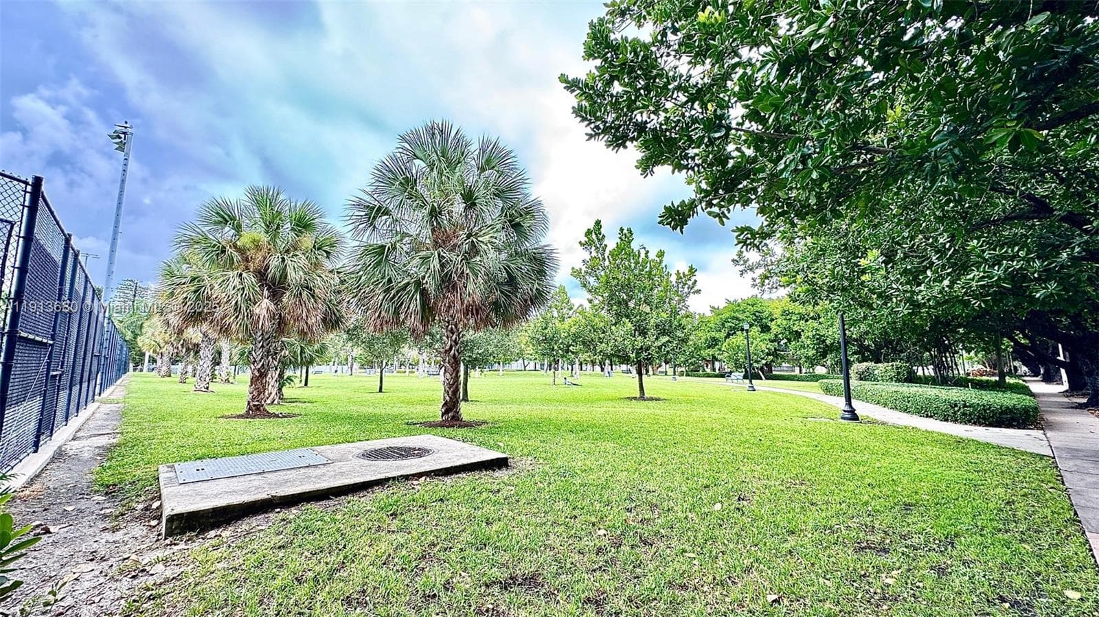 THE FENIMORE CONDO · #302 in Miami Beach - Photo 4