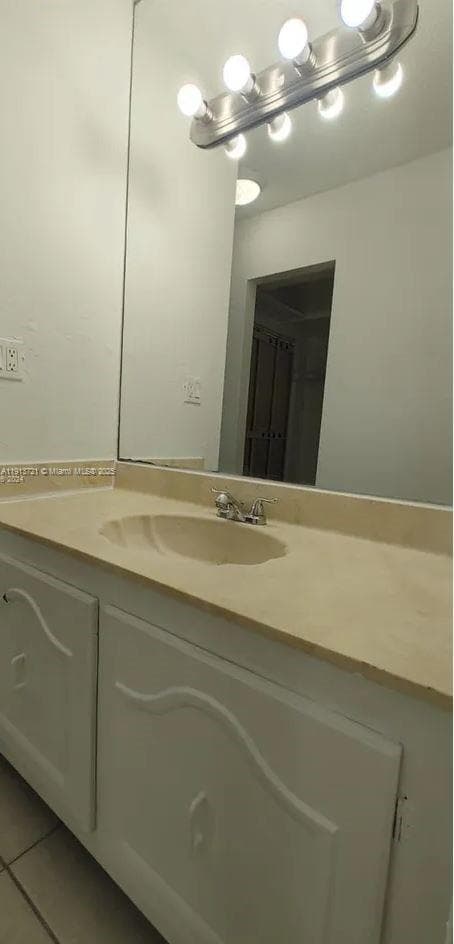 BAYSWATER COURT CONDO · #4Q in North Miami Beach - Photo 4