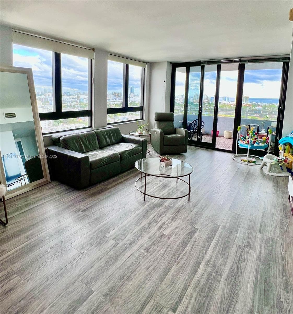 THE WAVERLY AT SOUTH BEAC · #1807 in Miami Beach - Photo 3