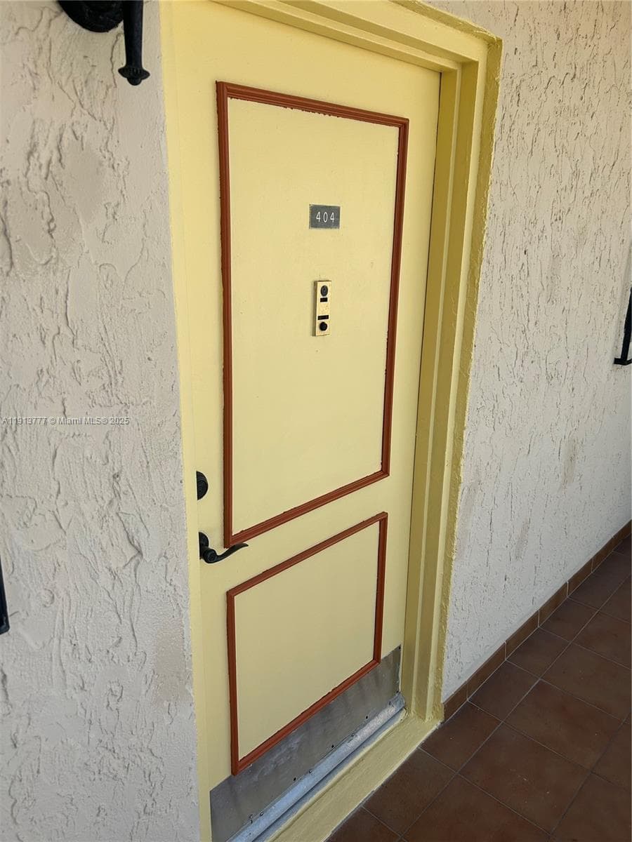 MIRAMAR TERRACE CONDO · #404 in Miami - Photo 2