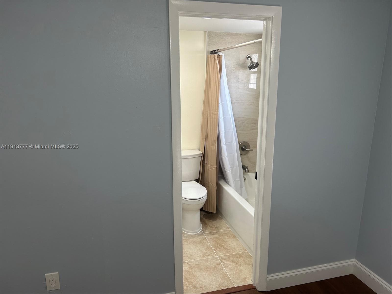 MIRAMAR TERRACE CONDO · #404 in Miami - Photo 20