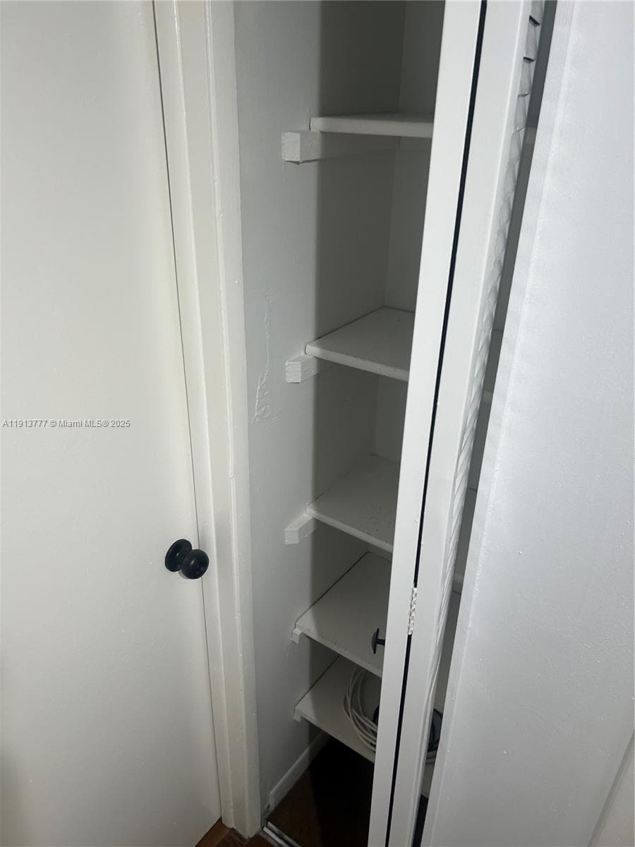 MIRAMAR TERRACE CONDO · #404 in Miami - Photo 33