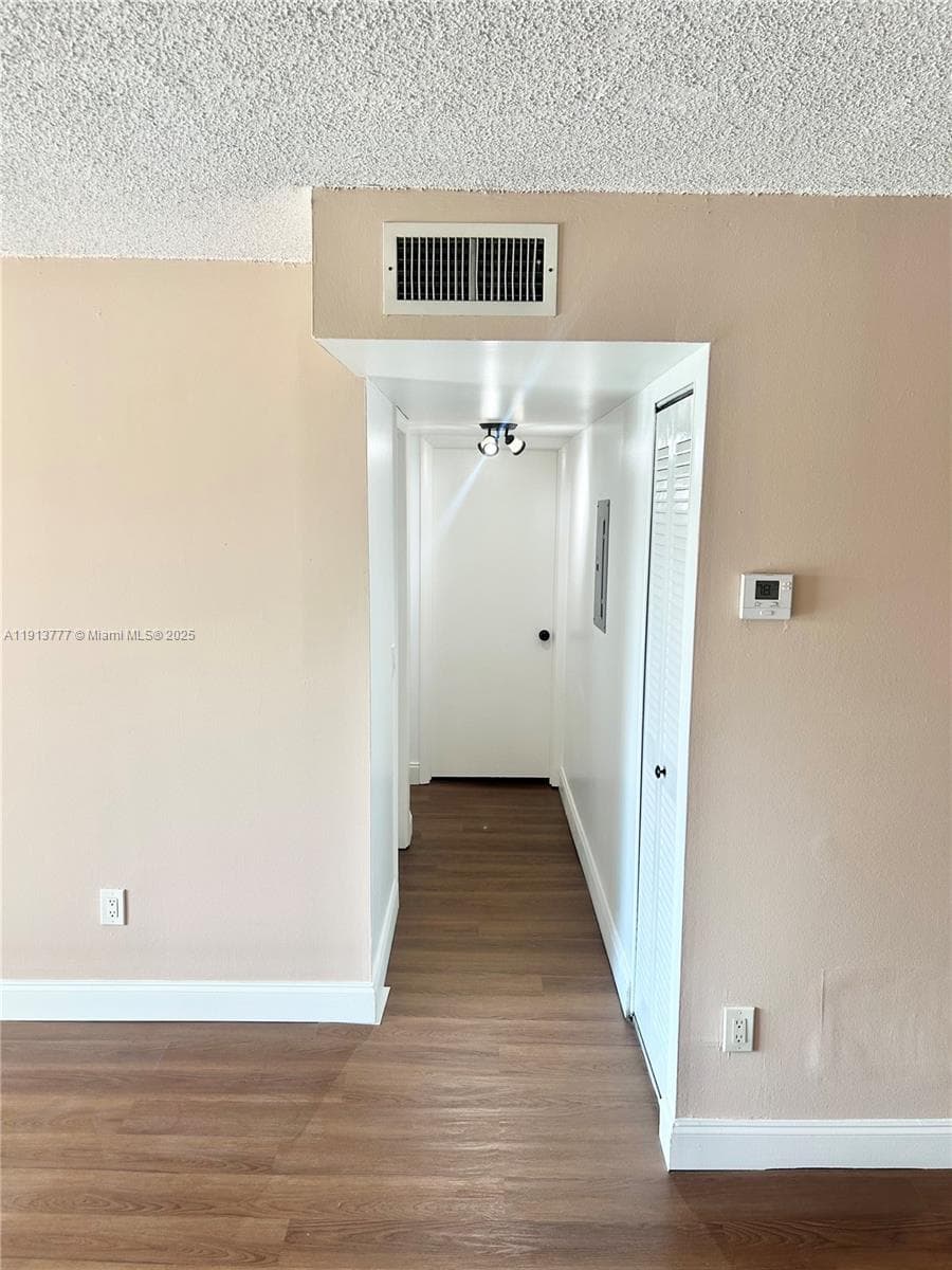 MIRAMAR TERRACE CONDO · #404 in Miami - Photo 14