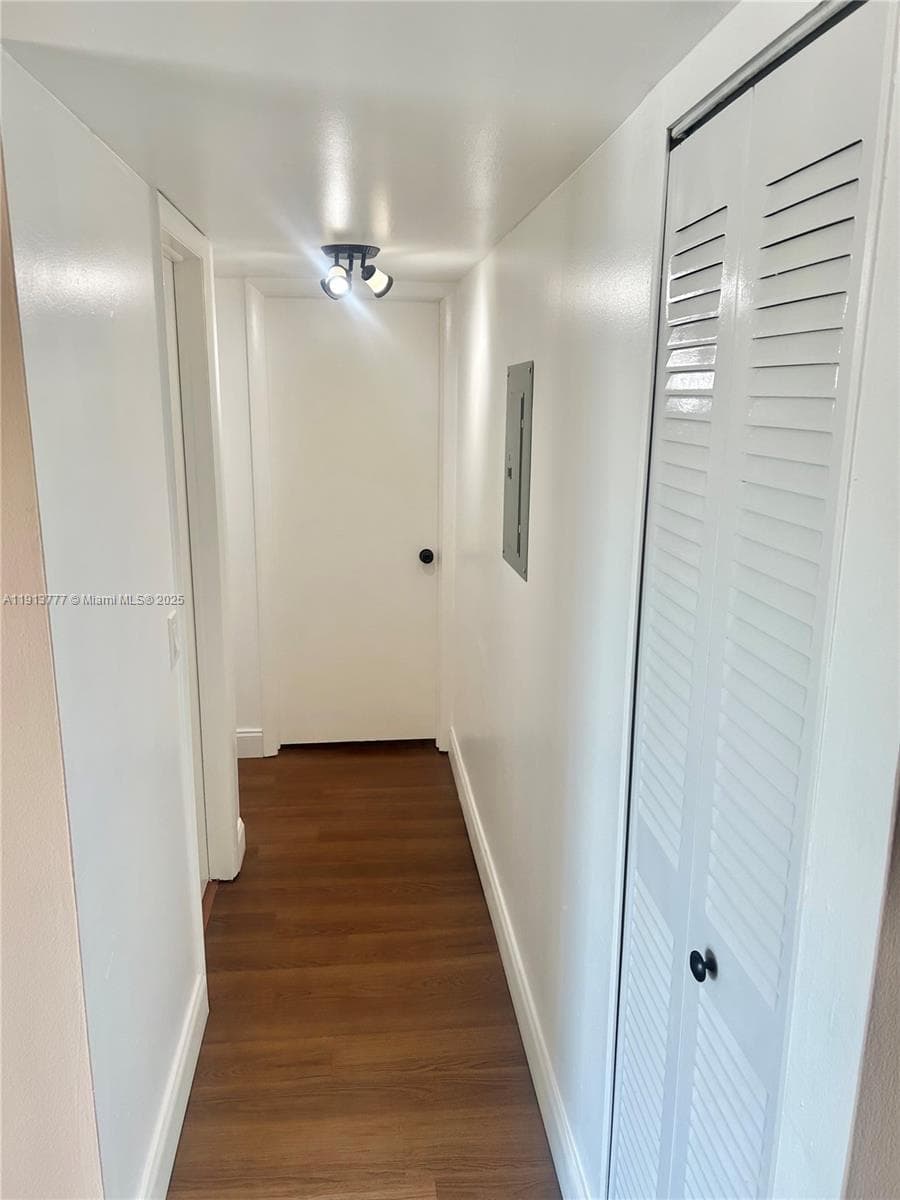MIRAMAR TERRACE CONDO · #404 in Miami - Photo 4