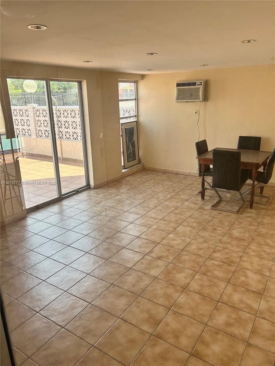 MIRAMAR TERRACE CONDO · #404 in Miami - Photo 8