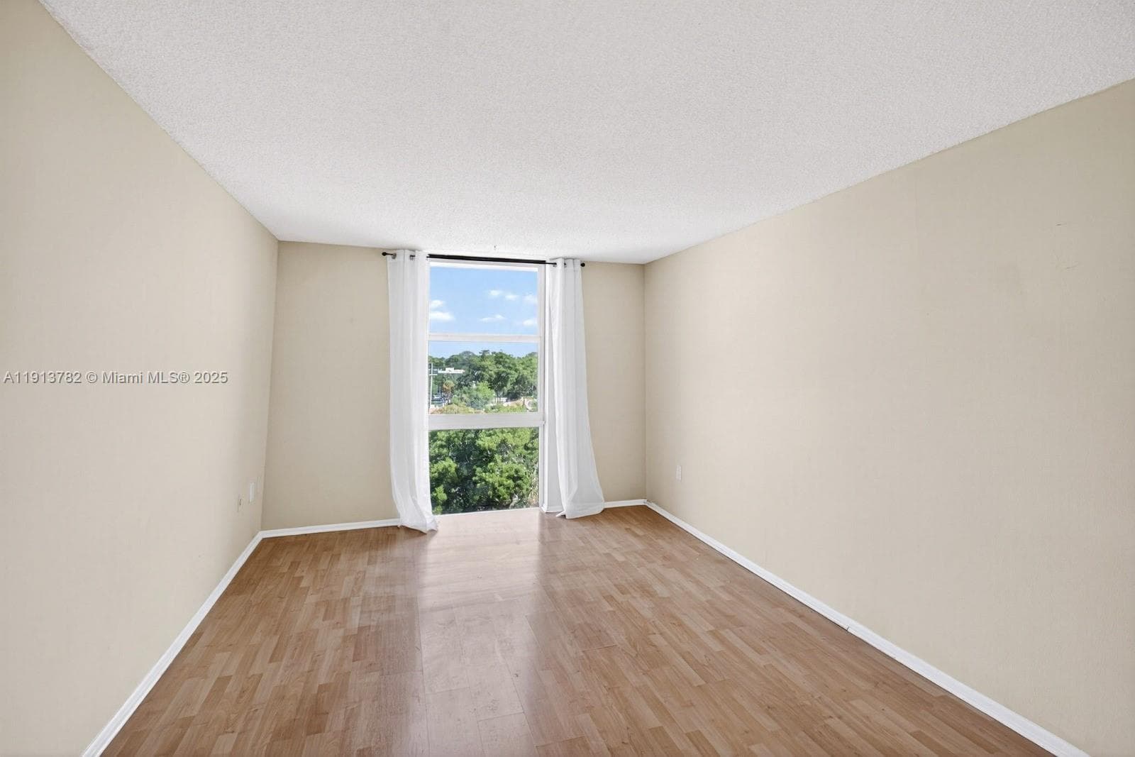 Woodside Apts · #A619 in North Miami Beach - Photo 8
