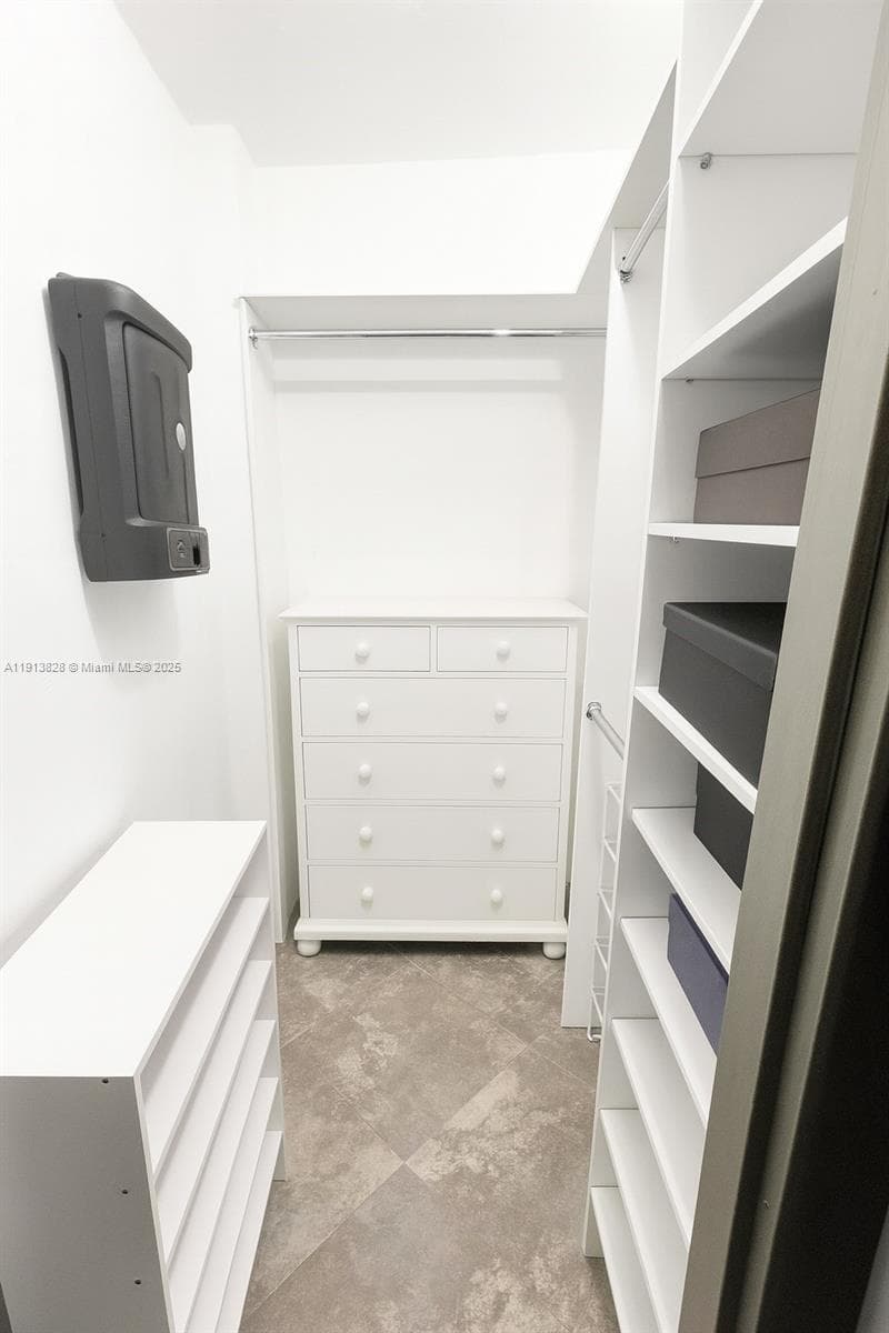 LINCOLN TOWERS CONDO · #A301 in Miami Beach - Photo 12