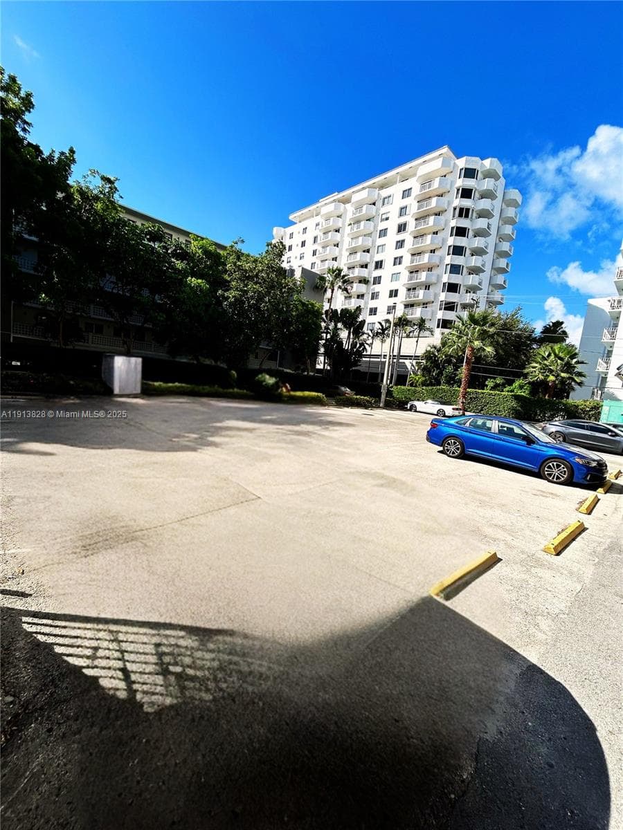 LINCOLN TOWERS CONDO · #A301 in Miami Beach - Photo 10