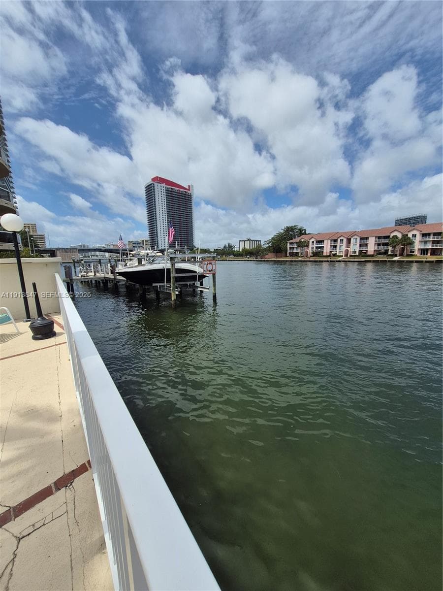 HALLMARK · #818 in Hollywood - Photo 17