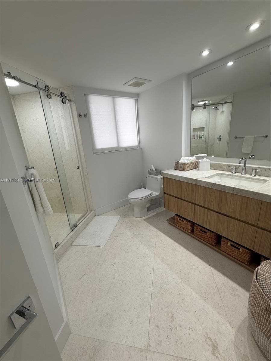 MARINA TOWER CONDO · #18D in Aventura - Photo 23