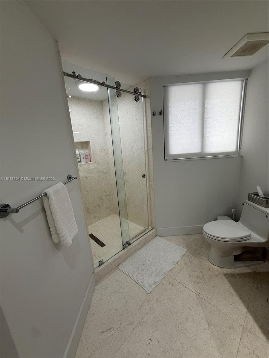 MARINA TOWER CONDO · #18D in Aventura - Photo 22