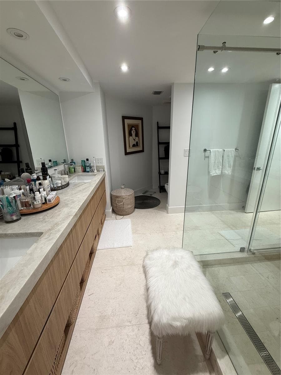 MARINA TOWER CONDO · #18D in Aventura - Photo 15