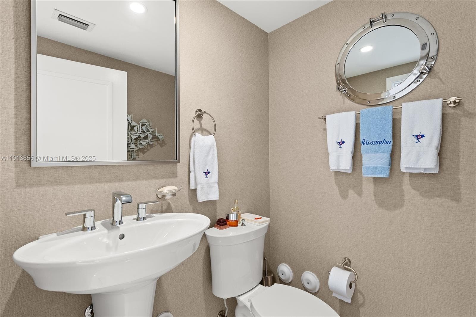Powder room