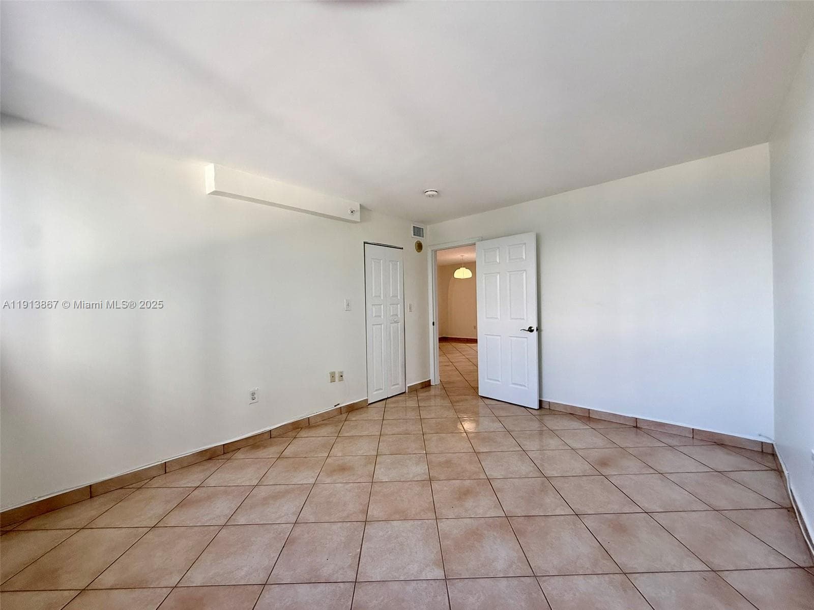 BAYVIEW TOWER CONDO · #PH1004 in Miami - Photo 27