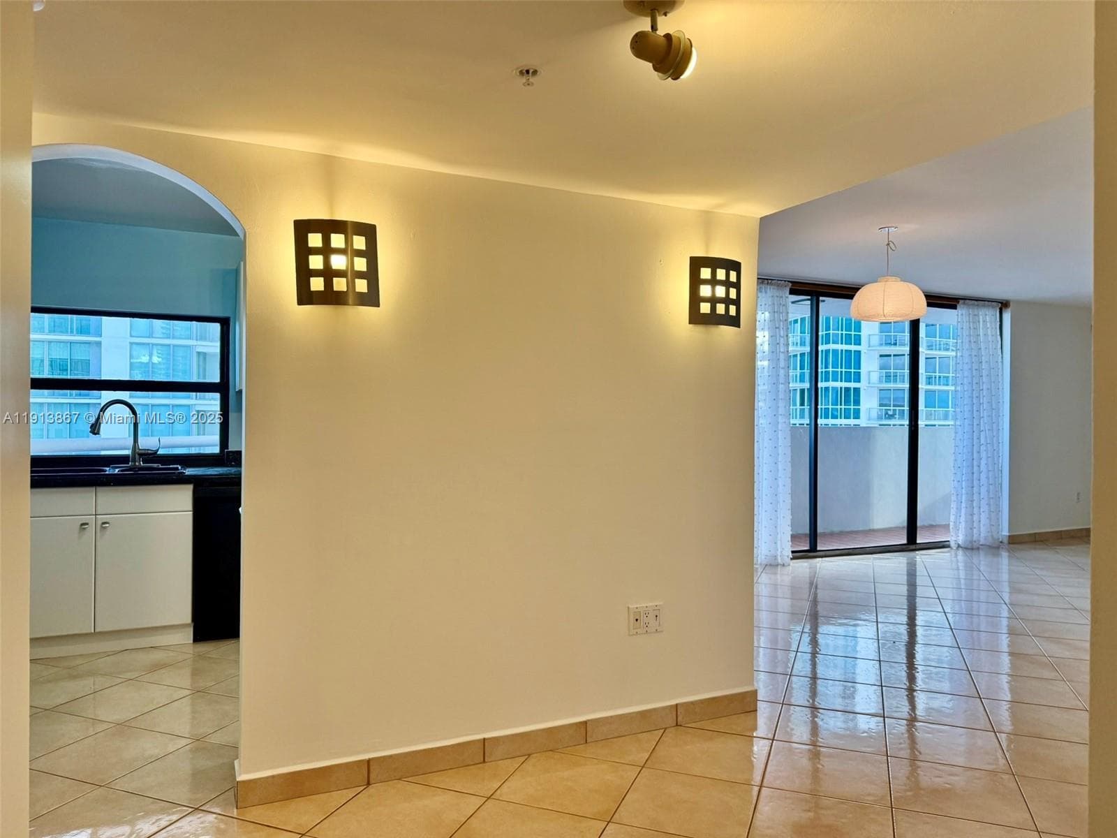 BAYVIEW TOWER CONDO · #PH1004 in Miami - Photo 6