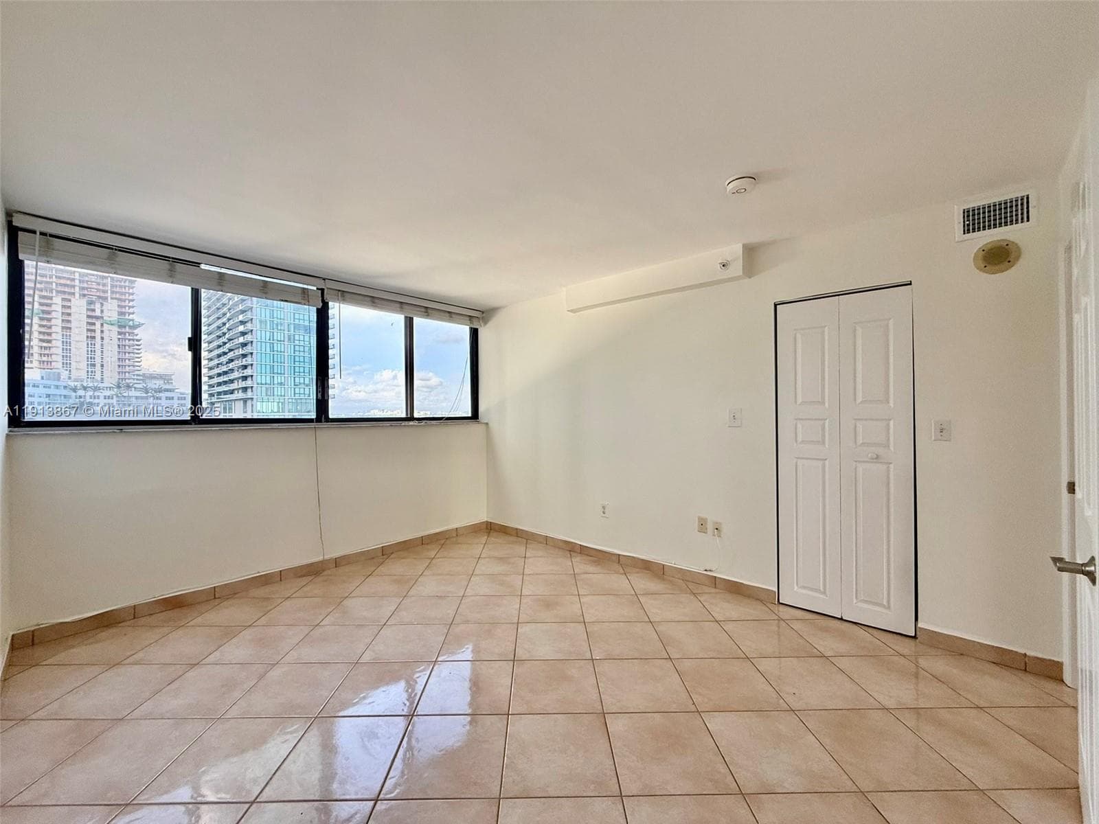 BAYVIEW TOWER CONDO · #PH1004 in Miami - Photo 26