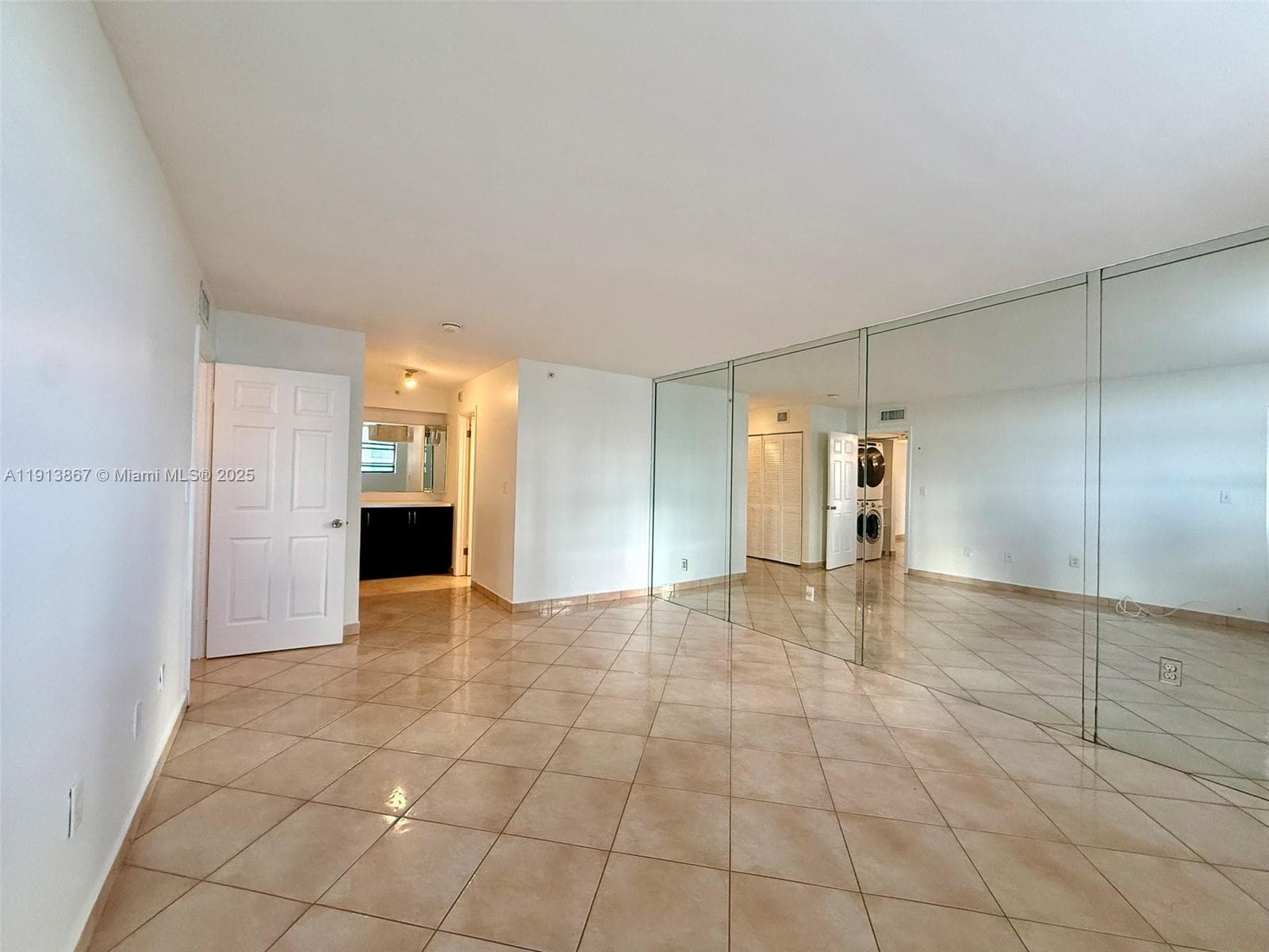 BAYVIEW TOWER CONDO · #PH1004 in Miami - Photo 39