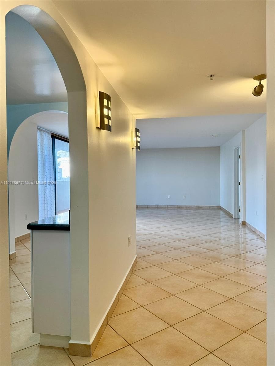 BAYVIEW TOWER CONDO · #PH1004 in Miami - Photo 8