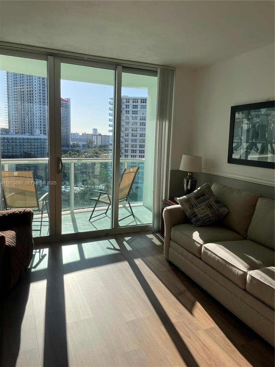TIDES ON HOLLYWOOD BEACH · #11T in Lauderdale By The Sea - Photo 23