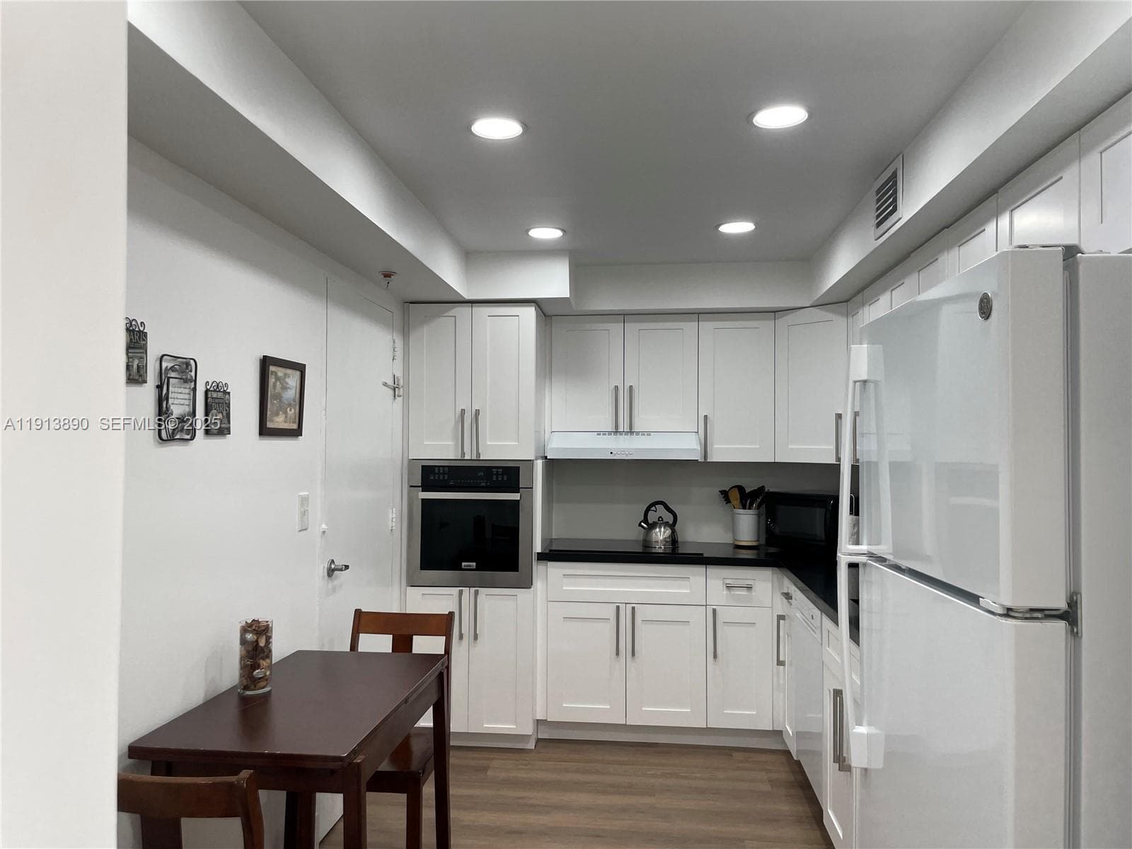 TIDES ON HOLLYWOOD BEACH · #11T in Lauderdale By The Sea - Photo 11