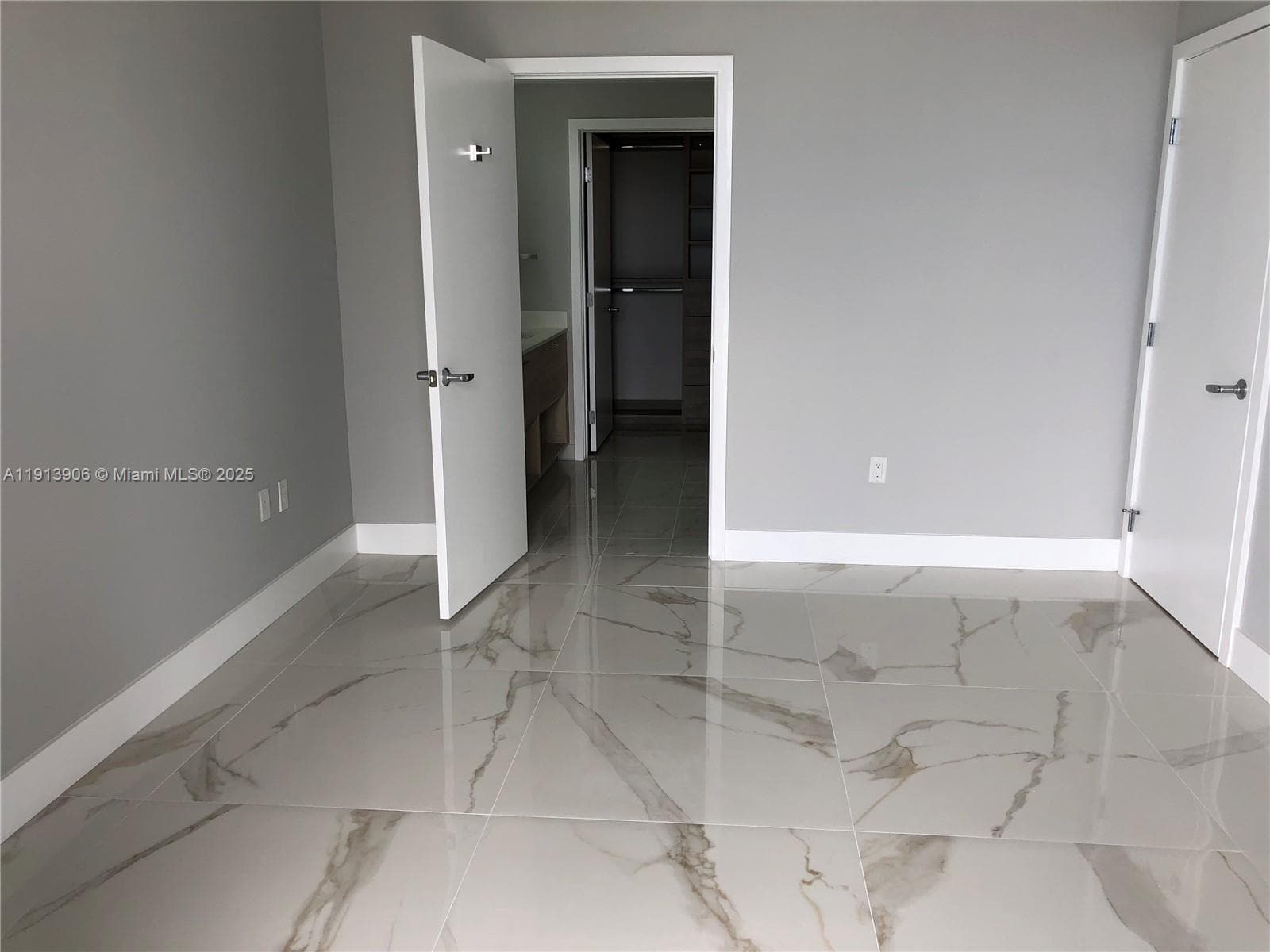 THE HARBOUR · #3003 in North Miami Beach - Photo 4