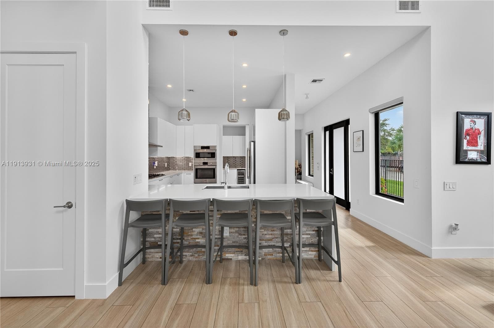 5999 E Brookfield Cir E photo 12