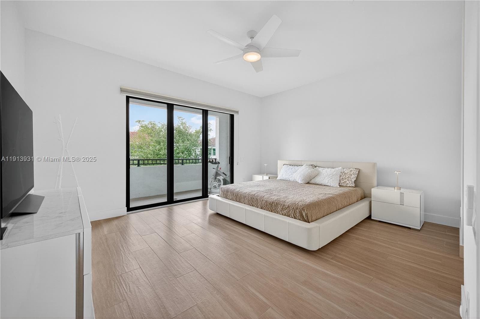 5999 E Brookfield Cir E photo 33