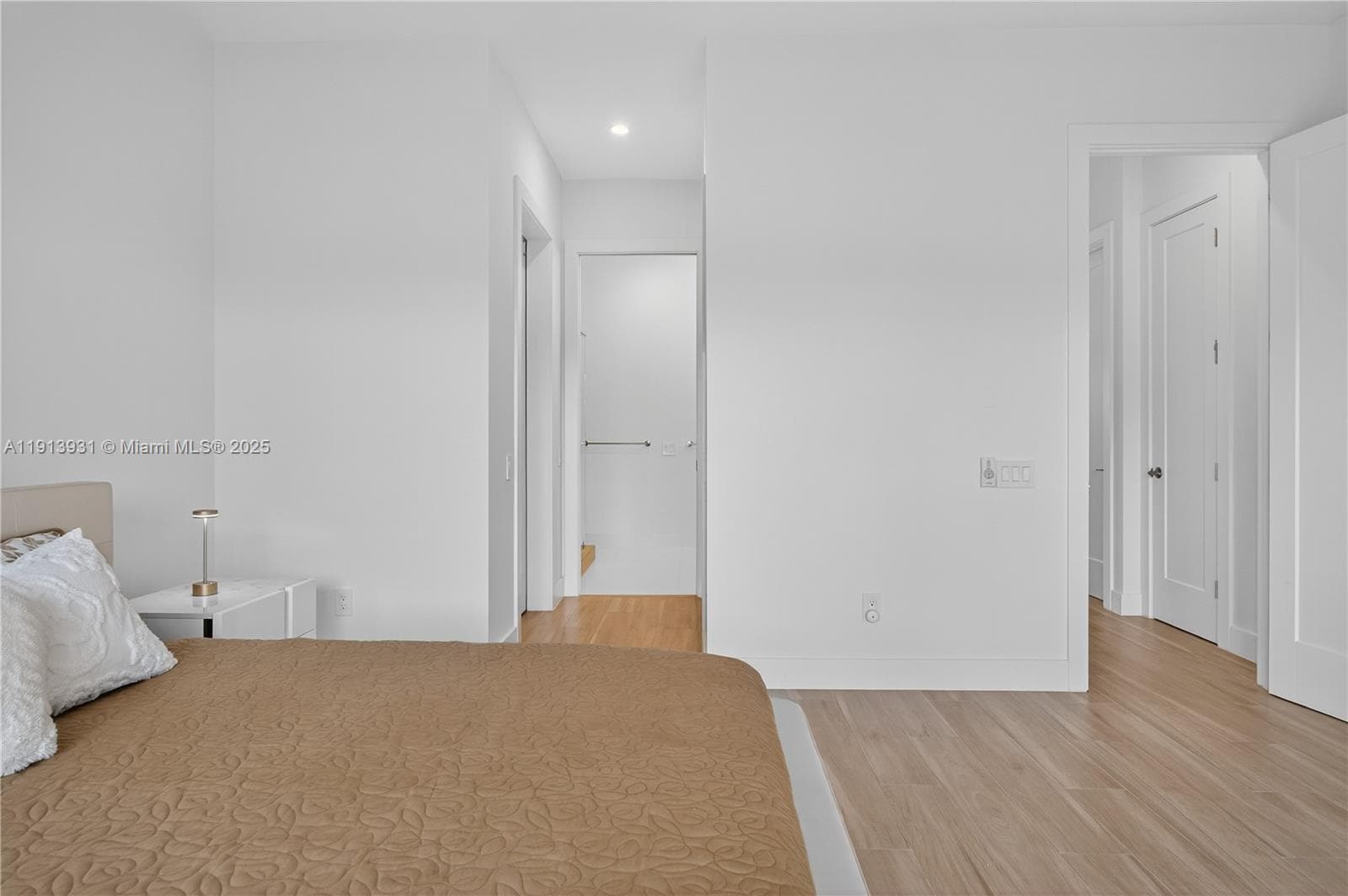 5999 E Brookfield Cir E photo 35