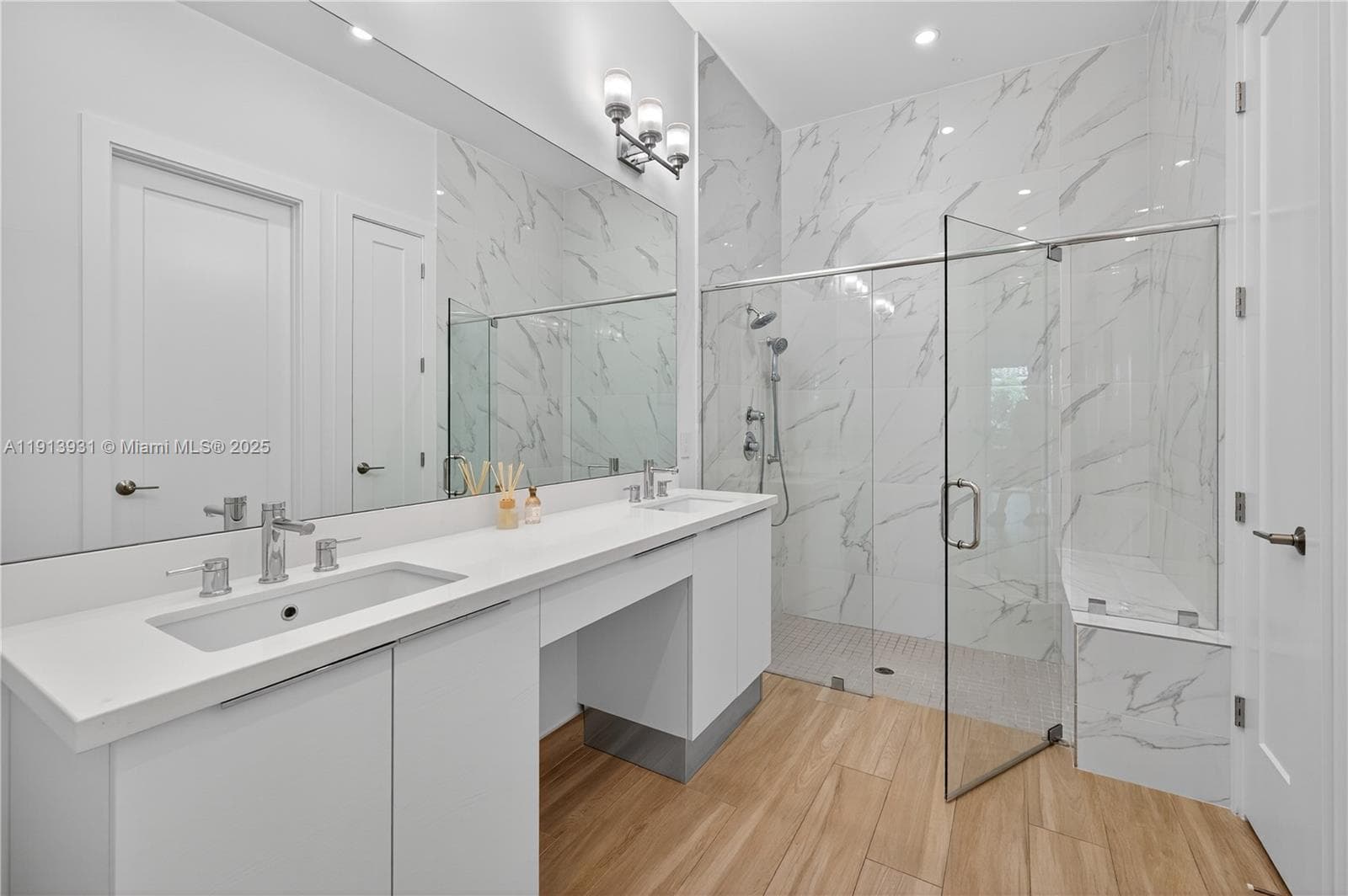 5999 E Brookfield Cir E photo 21