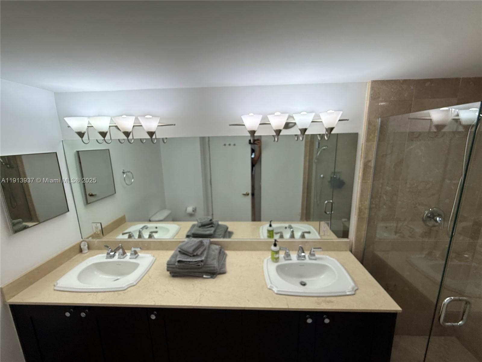 ONE VILLAGE PLACE CONDO · #811 in Coral Gables - Photo 23
