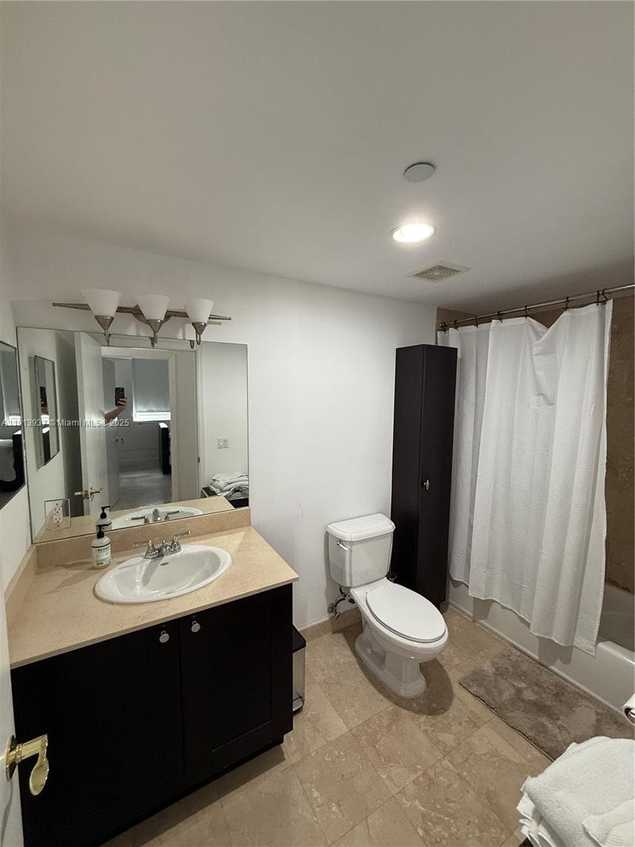 ONE VILLAGE PLACE CONDO · #811 in Coral Gables - Photo 27