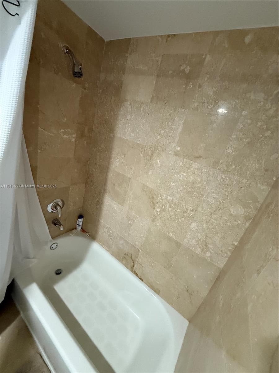 ONE VILLAGE PLACE CONDO · #811 in Coral Gables - Photo 28