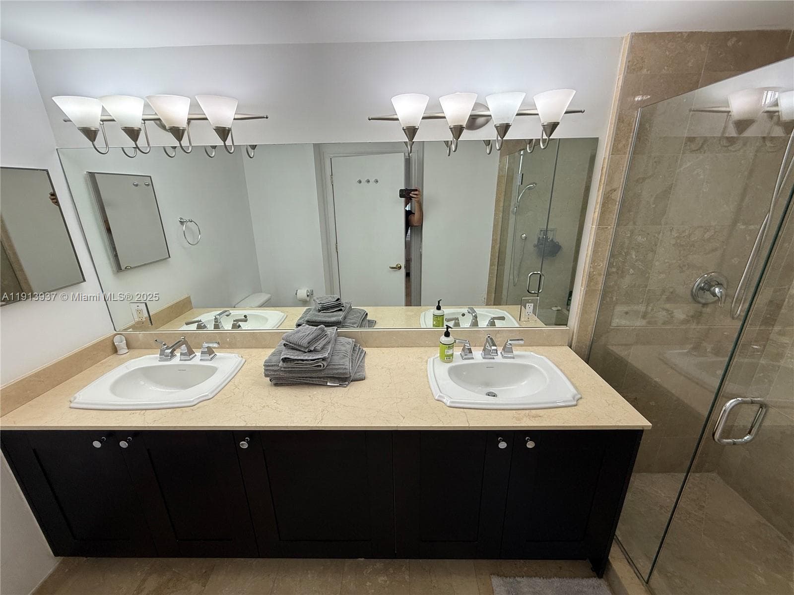 ONE VILLAGE PLACE CONDO · #811 in Coral Gables - Photo 24