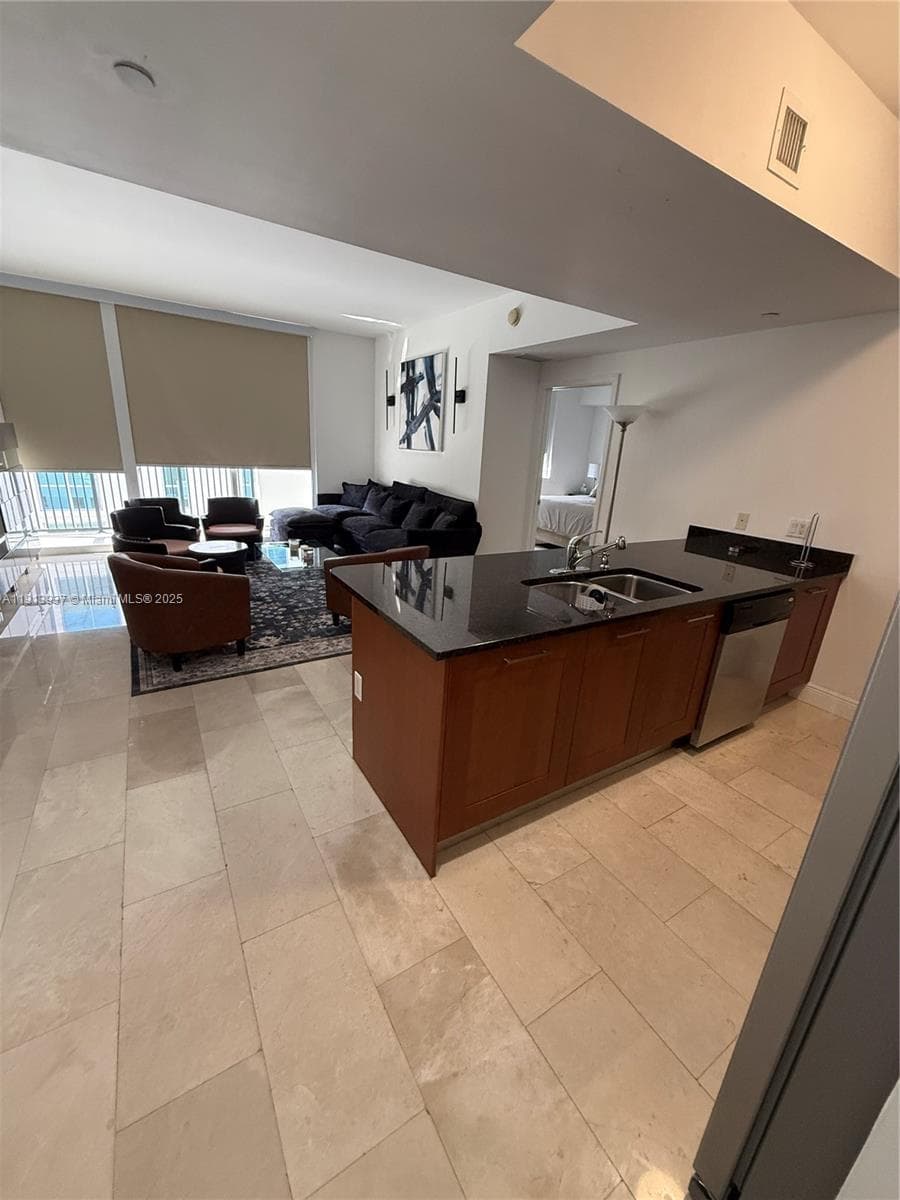 ONE VILLAGE PLACE CONDO · #811 in Coral Gables - Photo 15