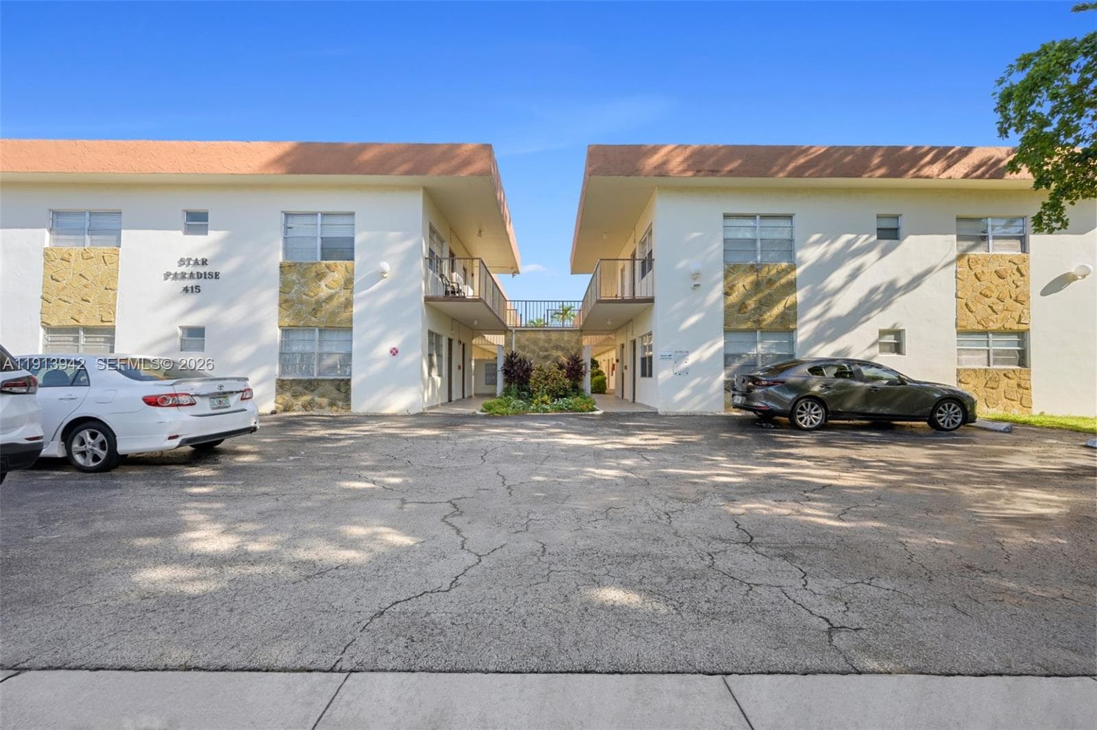 STAR PARADISE CONDO · #215 in Hallandale Beach - Photo 22
