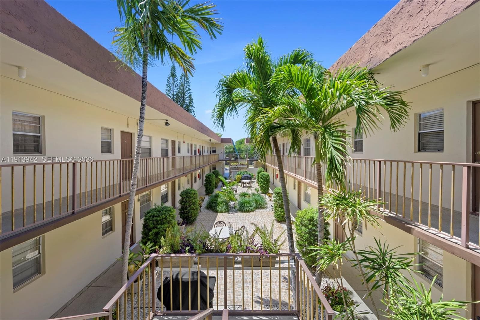 STAR PARADISE CONDO · #215 in Hallandale Beach - Photo 18