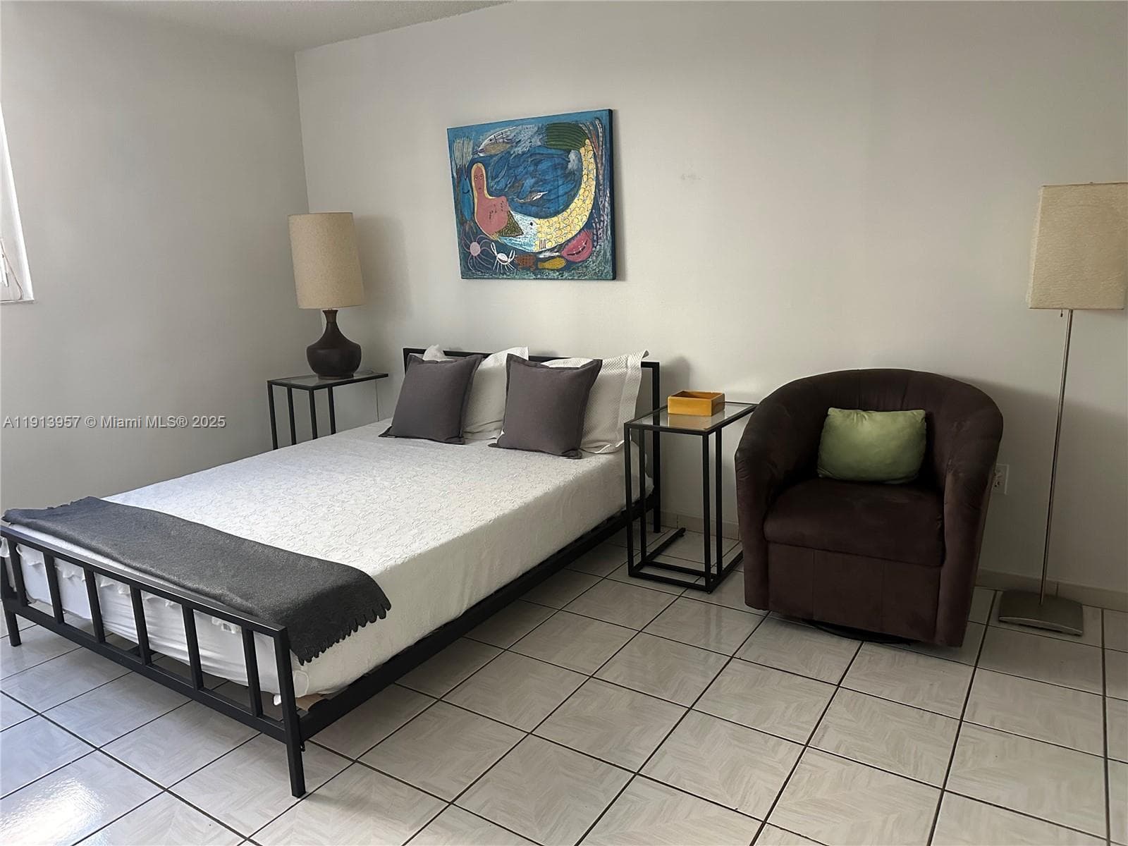WEST BAY GARDENS CONDO · #316 in Miami Beach - Photo 8